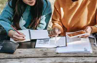 商務英語大學論文